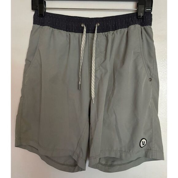 Vuori Kore Short in Stormy Size L - Picture 9 of 10